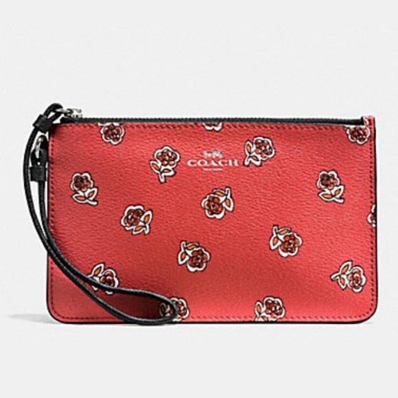 COACHSmall Sienna Rose Print Wristlet